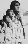 medium_tele_7_jours_fevrier_1977_2.JPG